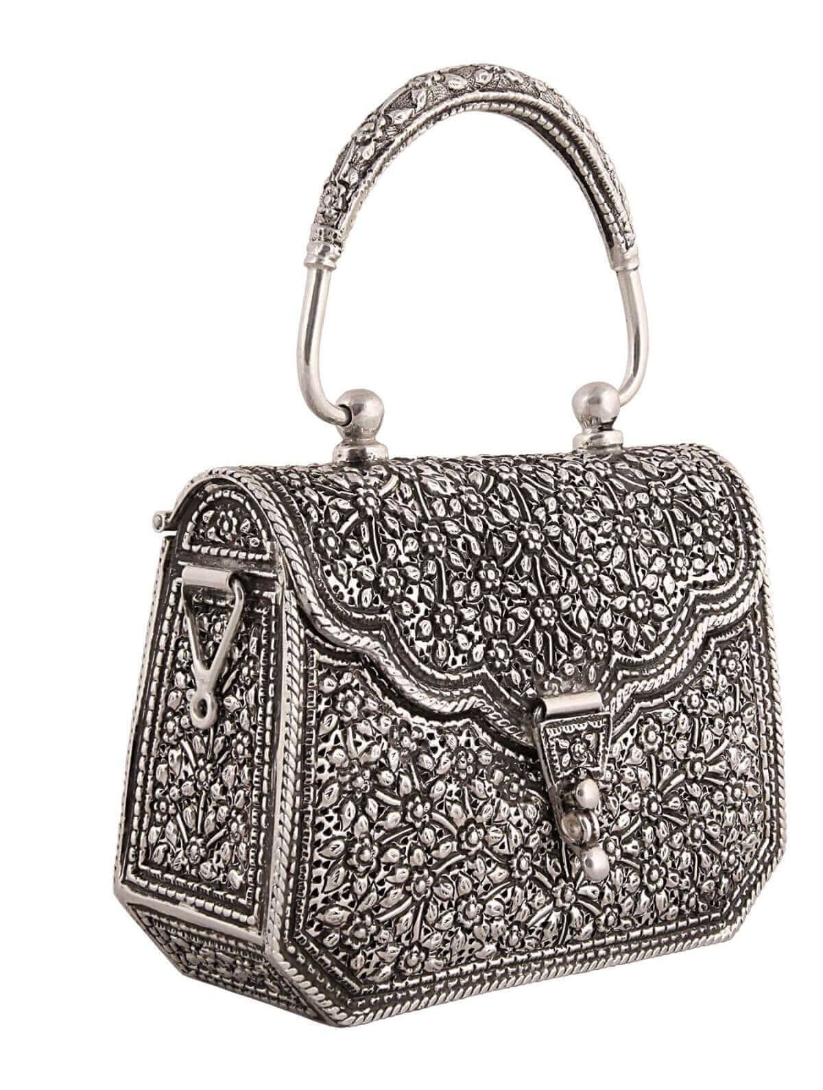 Modern Party Silver Purse at Rs 46499/piece in Kolkata | ID: 2849909112462