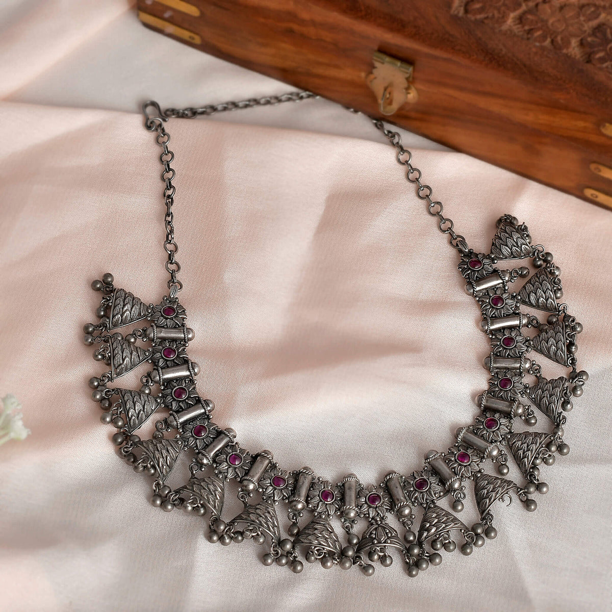 Tribal Necklace Ethenic Mani Red Stone Necklace 2